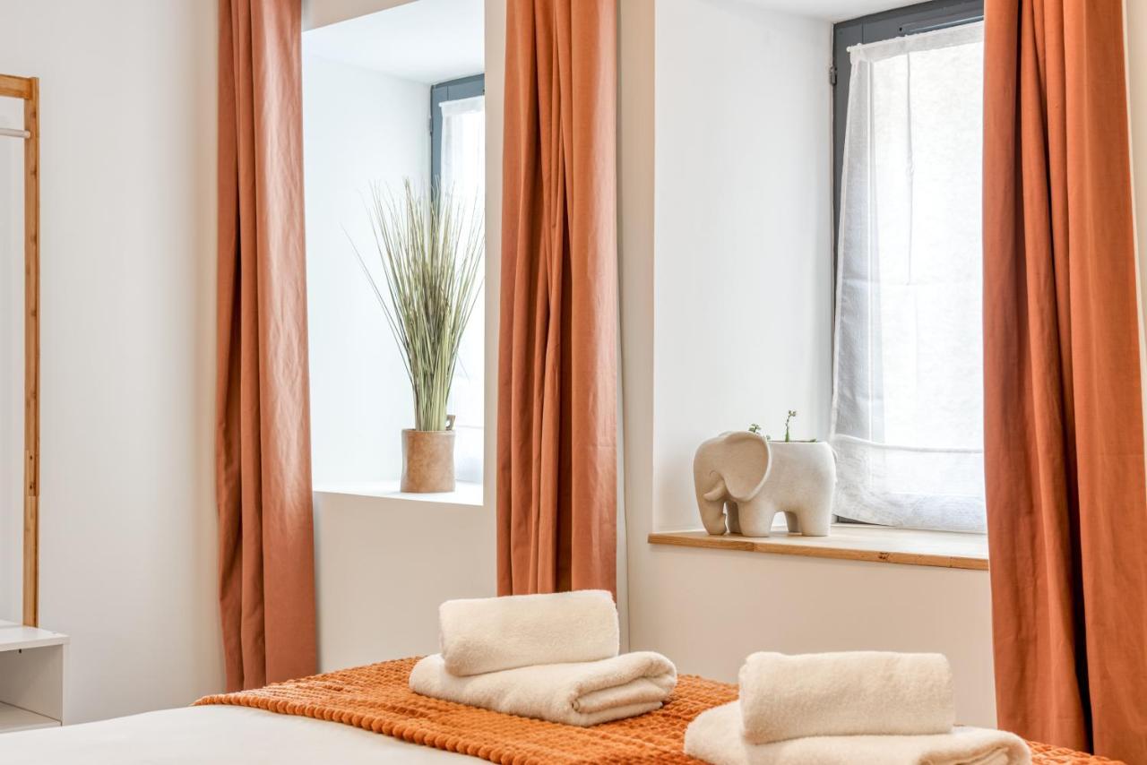 קרקסון Les Gites De Laure - L'Or Blanc, Appartement Avec Vue Sur Le Chateau, Climatisation, Netflix, A 160 M De La Cite Medievale מראה חיצוני תמונה